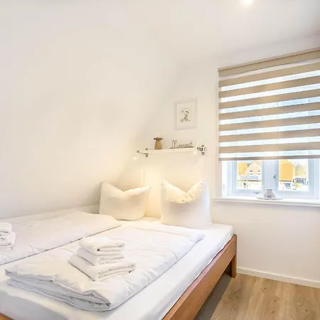Haushaelfte-29a-links-id-501 Holiday home *
